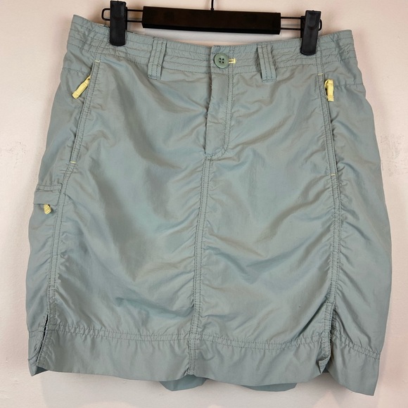 Eddie Bauer Pants - Eddie Bauer Nylon Skort w/Zipper Pockets Green Women’s Size 4